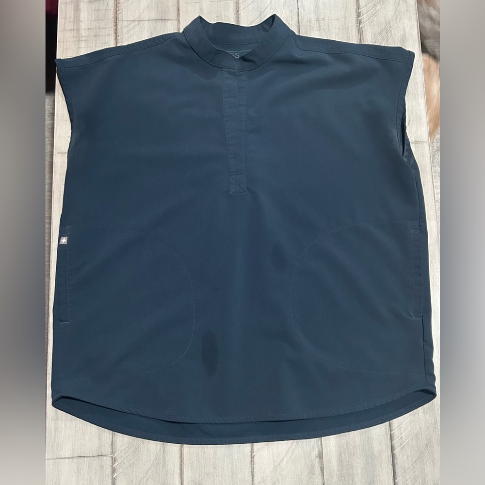Figs Dark Harbor Rafaela Oversized Scrub Top